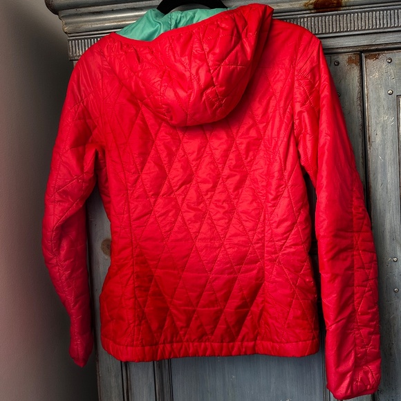 Patagonia Women's Nano Puff Hooded Jacket in Red Size XS - Picture 7 of 9